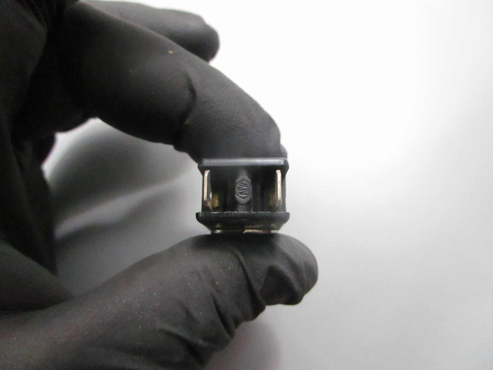 *NEW OEM* 0810 Volvo Penta Switch 852026