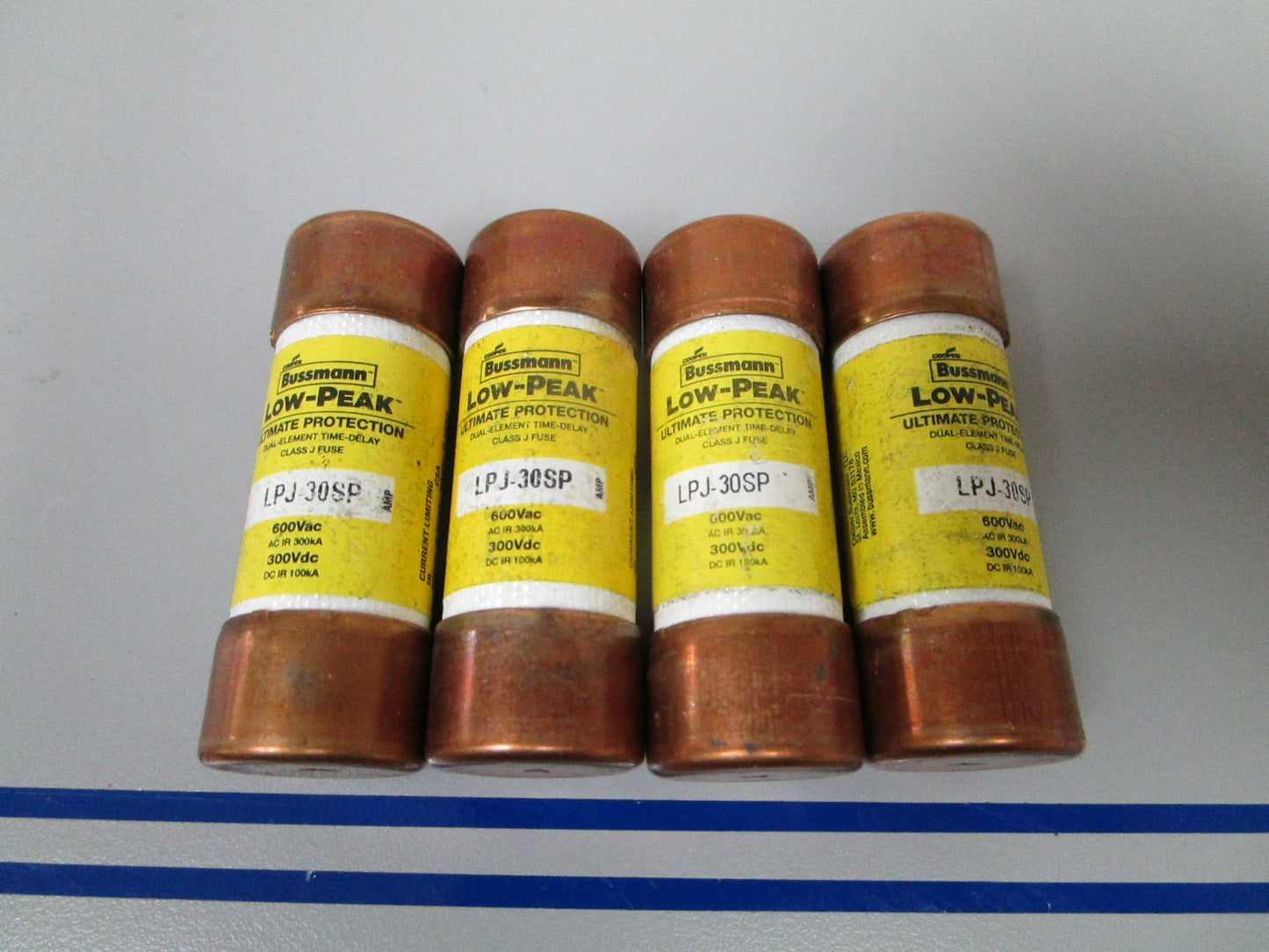 NEW OEM LPJ-30SP Bussman Low-Peak Dual Element Time Delay Class J Fuse (4) 0720