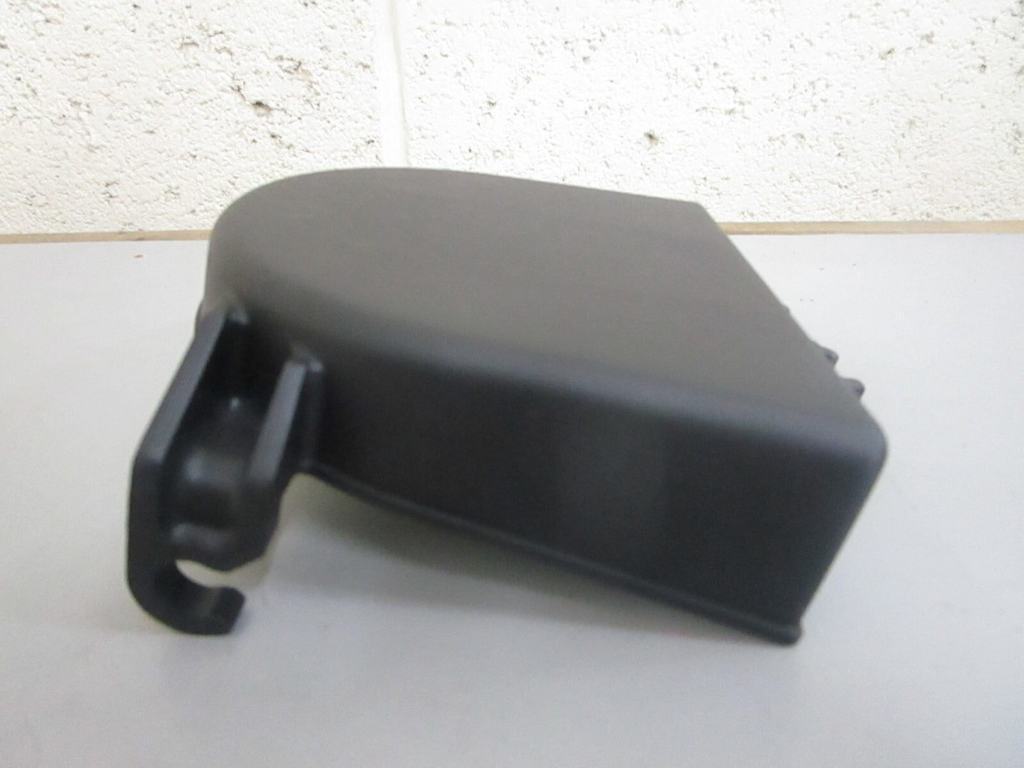 *NEW OEM* 0820 Mercury Quicksilver Dust Cover 855691
