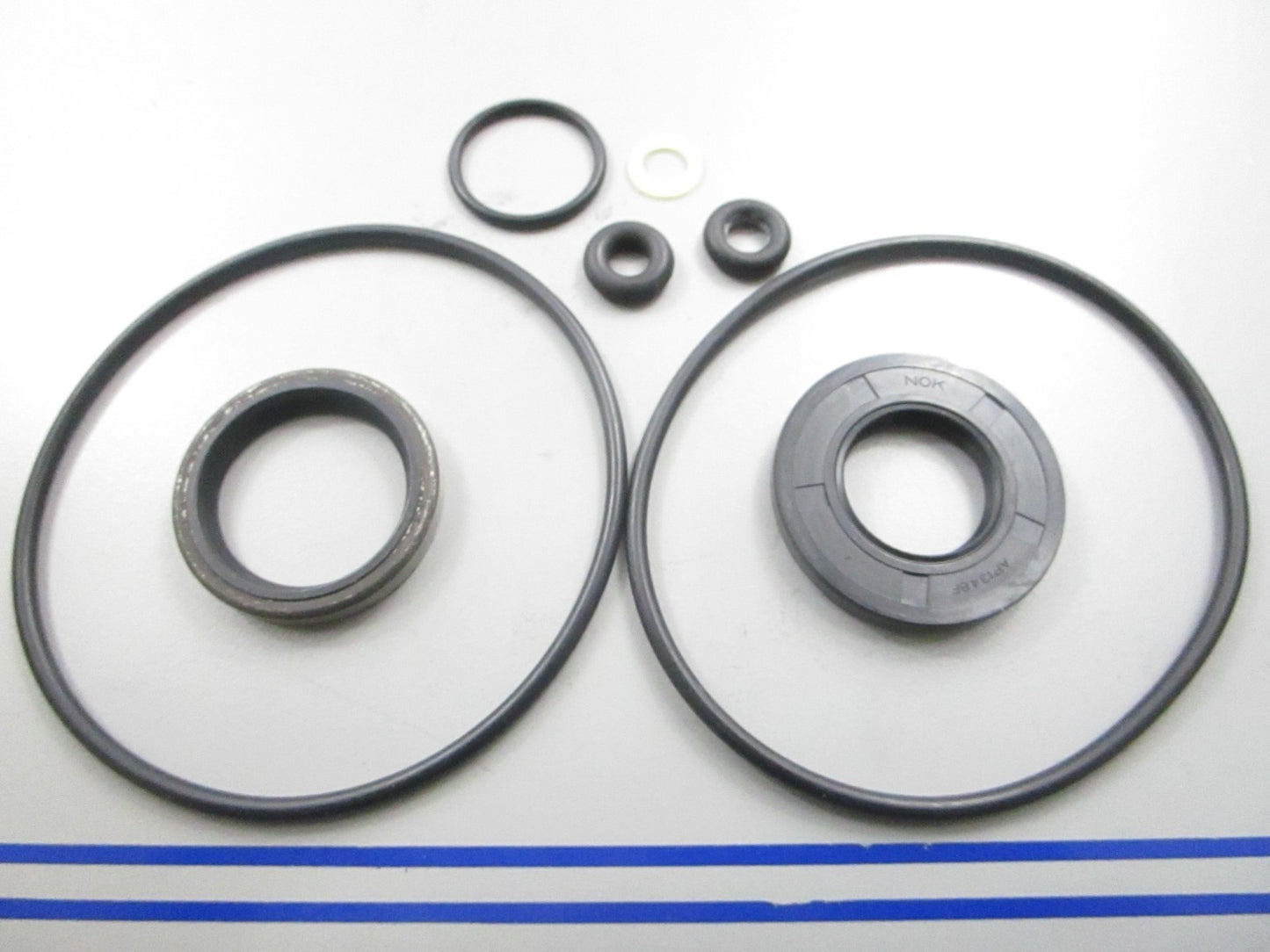 *NEW OEM* 0810 OMC Johnson Evinrude Inlet Seal Kit 437522 0437522