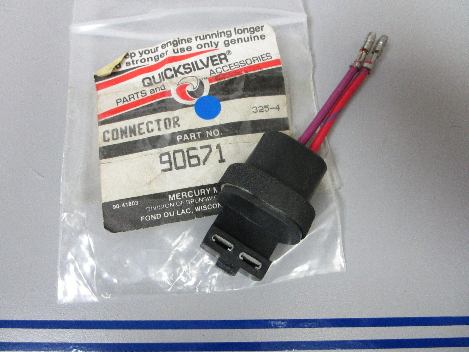 *NEW OEM* 0720 Mercury Quicksilver Connector 90671
