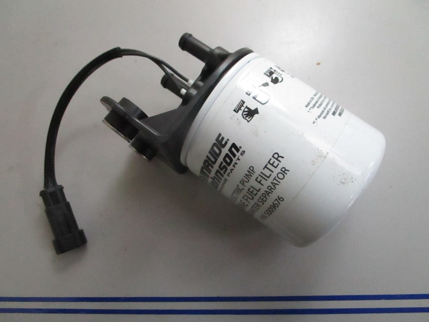 *NEW OEM* 0820 OMC Johnson Evinrude Fuel Filter & Housing 5009676