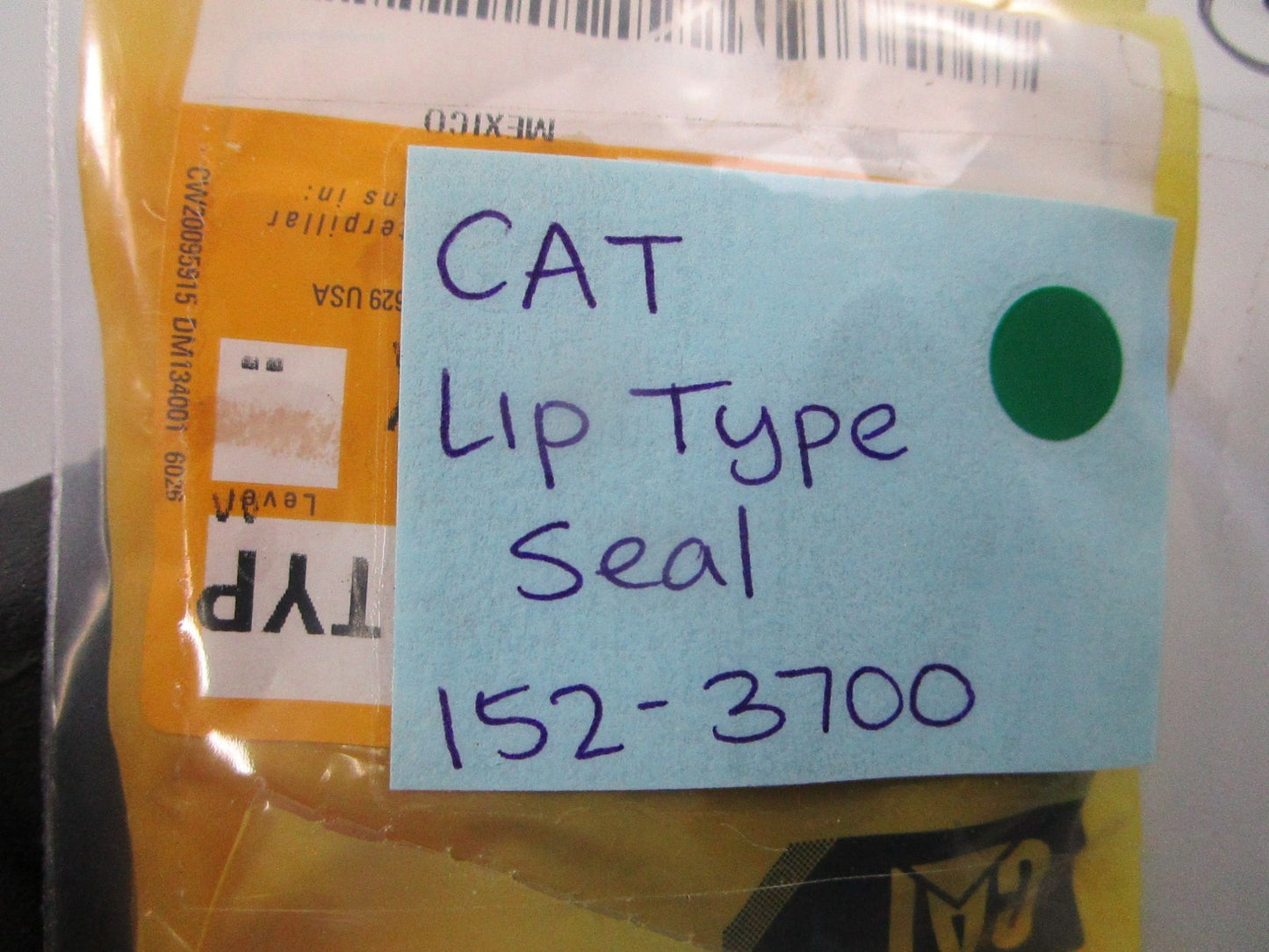 NEW OEM 152-3700 CAT Lip Type Seal 0810