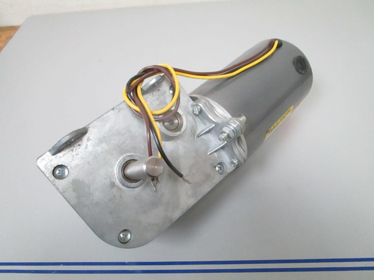 *NEW OEM* 0720 Baldor 115V 6.3AMP 8700RPM .44hp Industrial Motor 23A505Z219