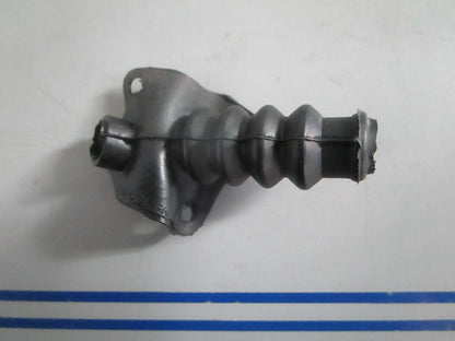 NEW OEM 309631 0309631 OMC Johnson Evinrude Rubber Shift Boot 0820
