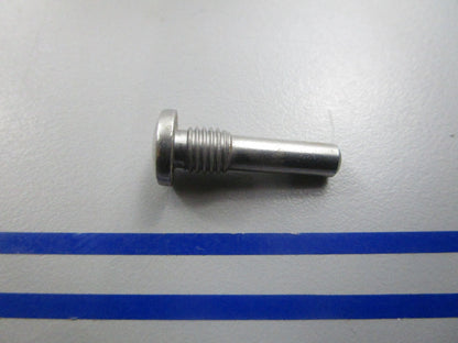 NEW OEM 303358 0303358 OMC Johnson Evinrude Pivot Pin 0810
