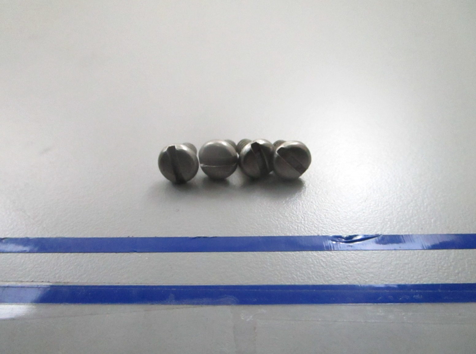*NEW OEM* (LOT OF 4) 0810 OMC Johnson Evinrude Screw 323772 0323772
