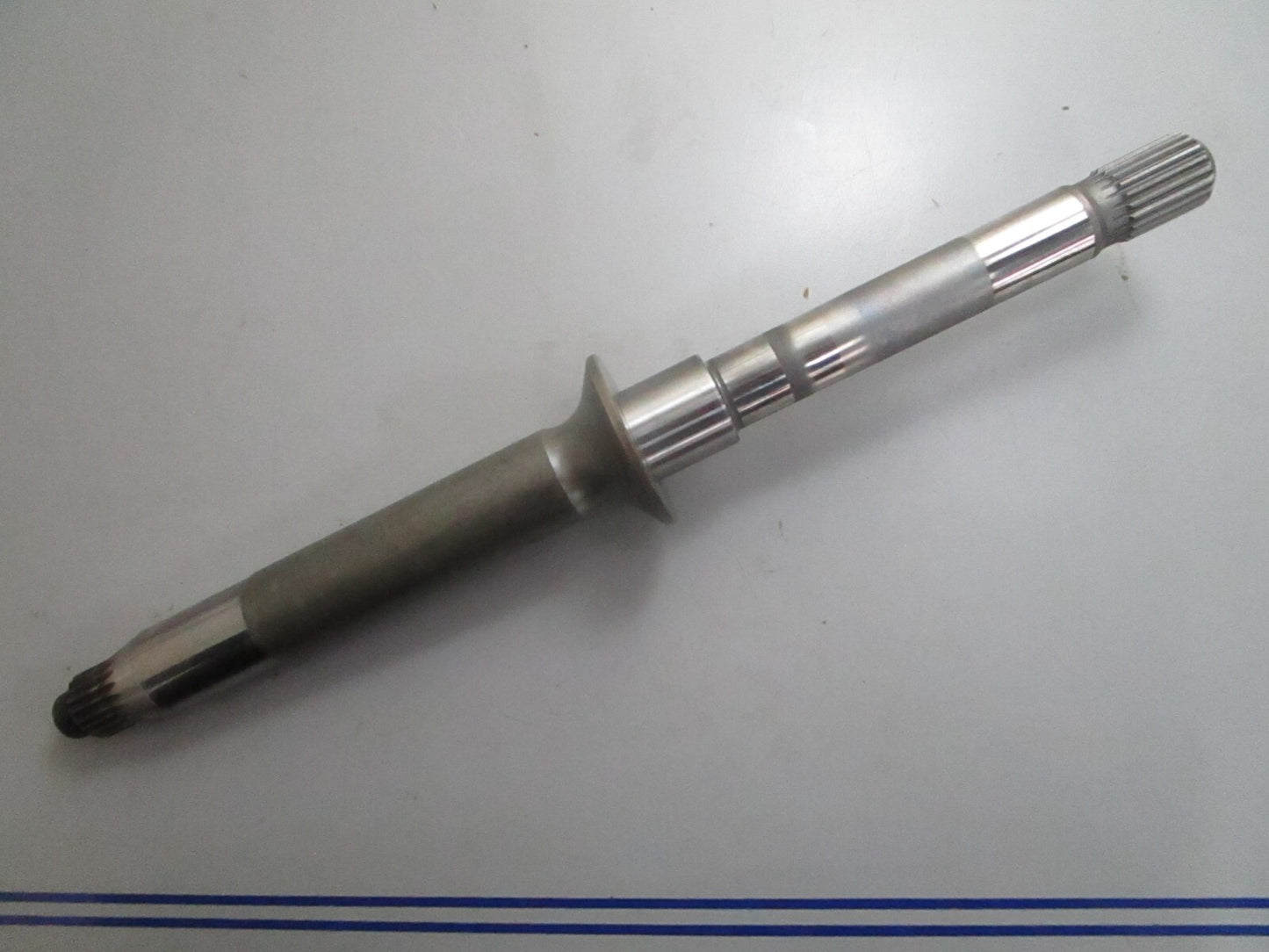 *NEW OEM* 0820 OMC Johnson Evinrude Drive Shaft 375377 0357377