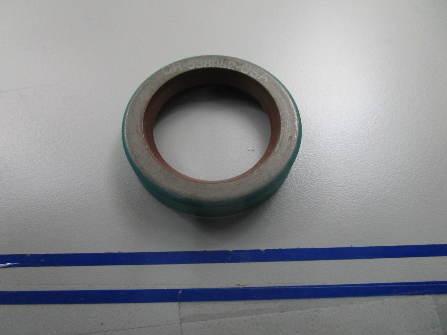 *NEW OEM* 0810 OMC Johnson Evinrude Seal 337236 0337236