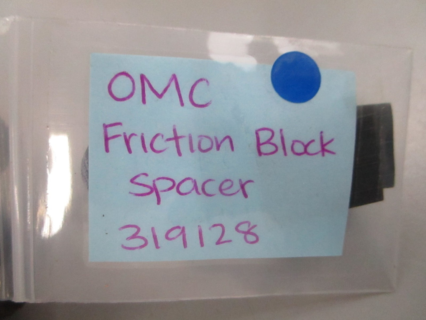 NEW OEM 319128 0319128 OMC Johnson Evinrude Friction Block Spacer 0810