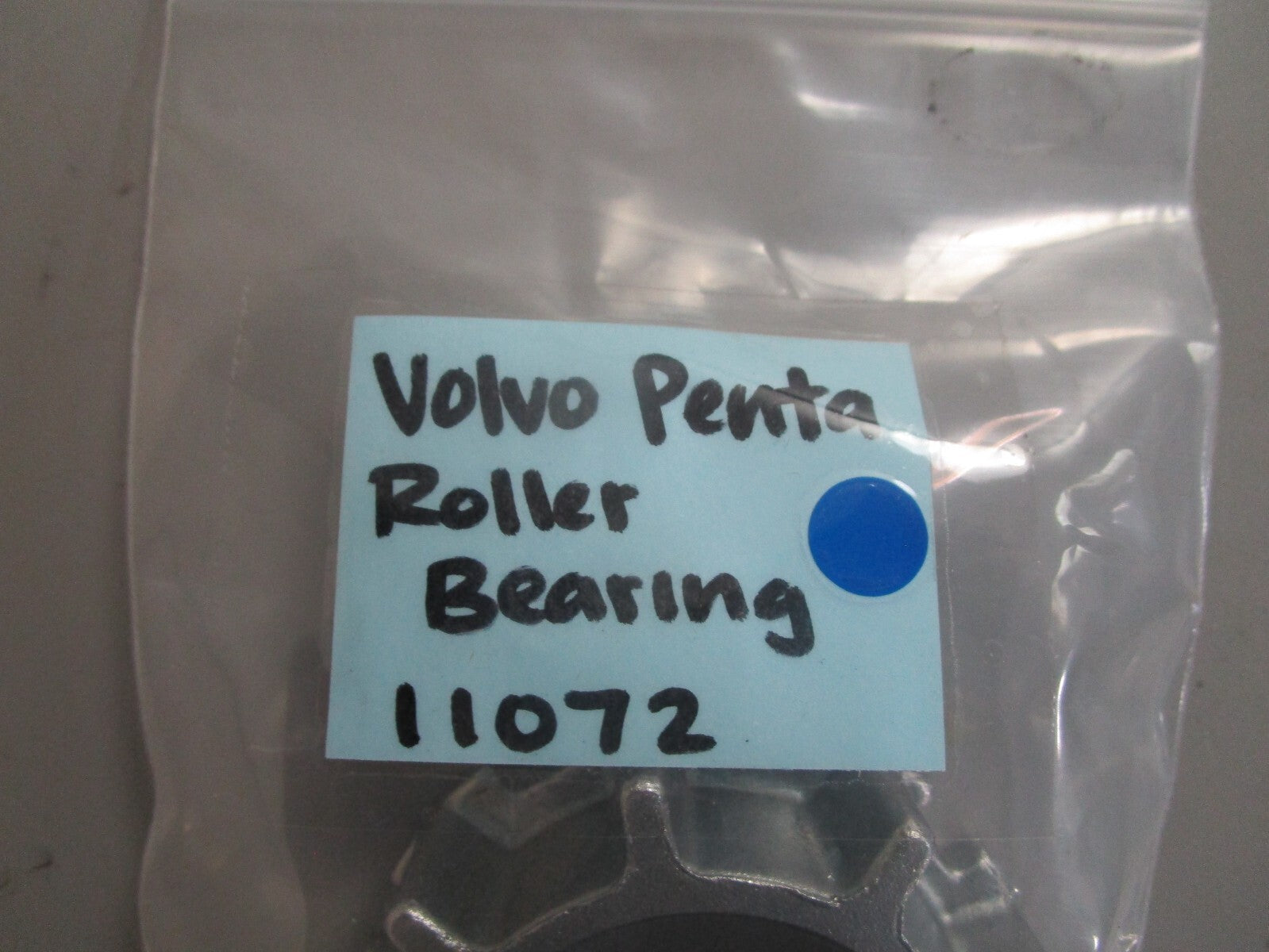 *NEW OEM* 0810 Volvo Penta Roller Bearing 11072