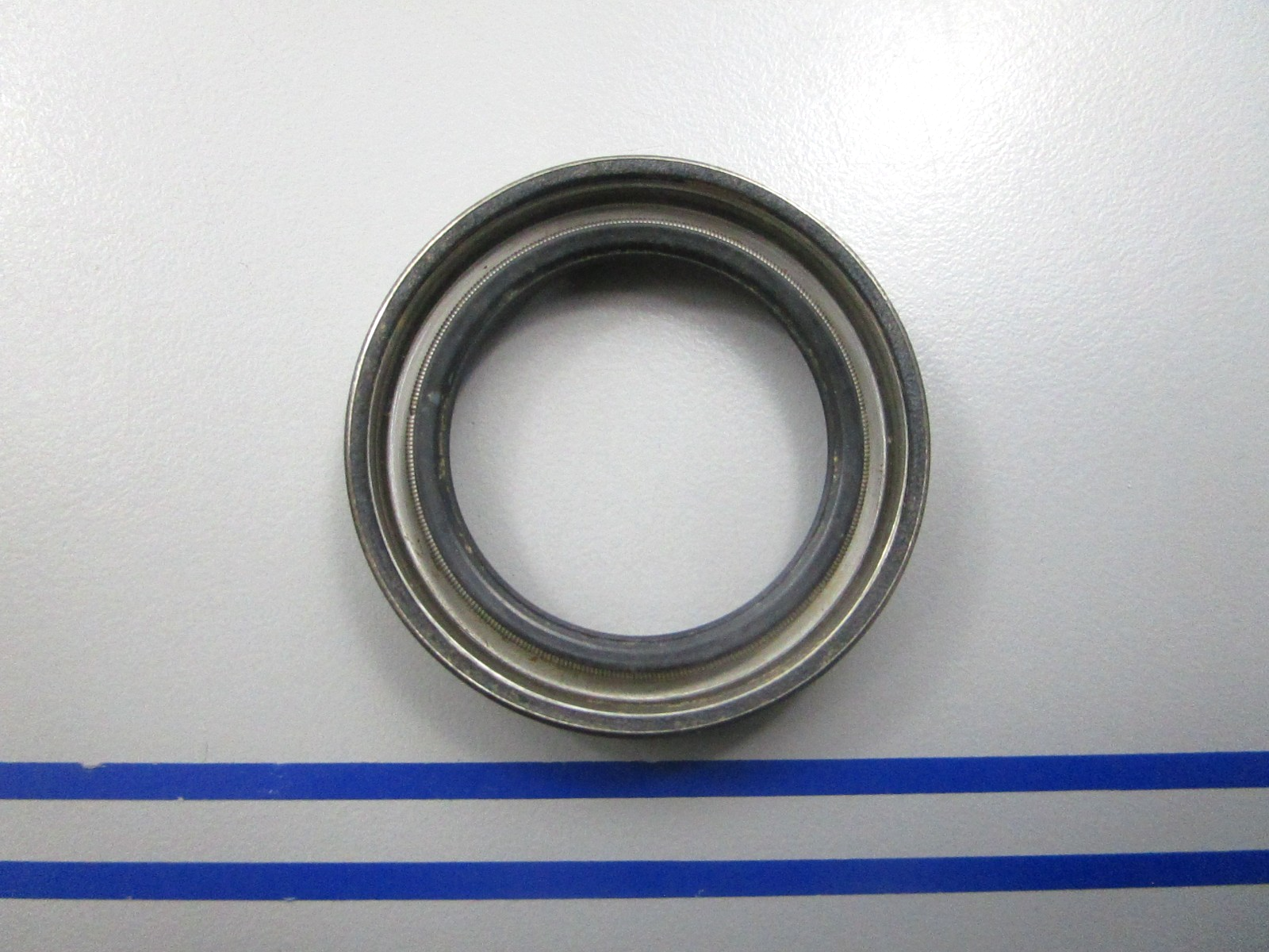 NEW OEM 320862 0320862 OMC Johnson Evinrude Seal 0810