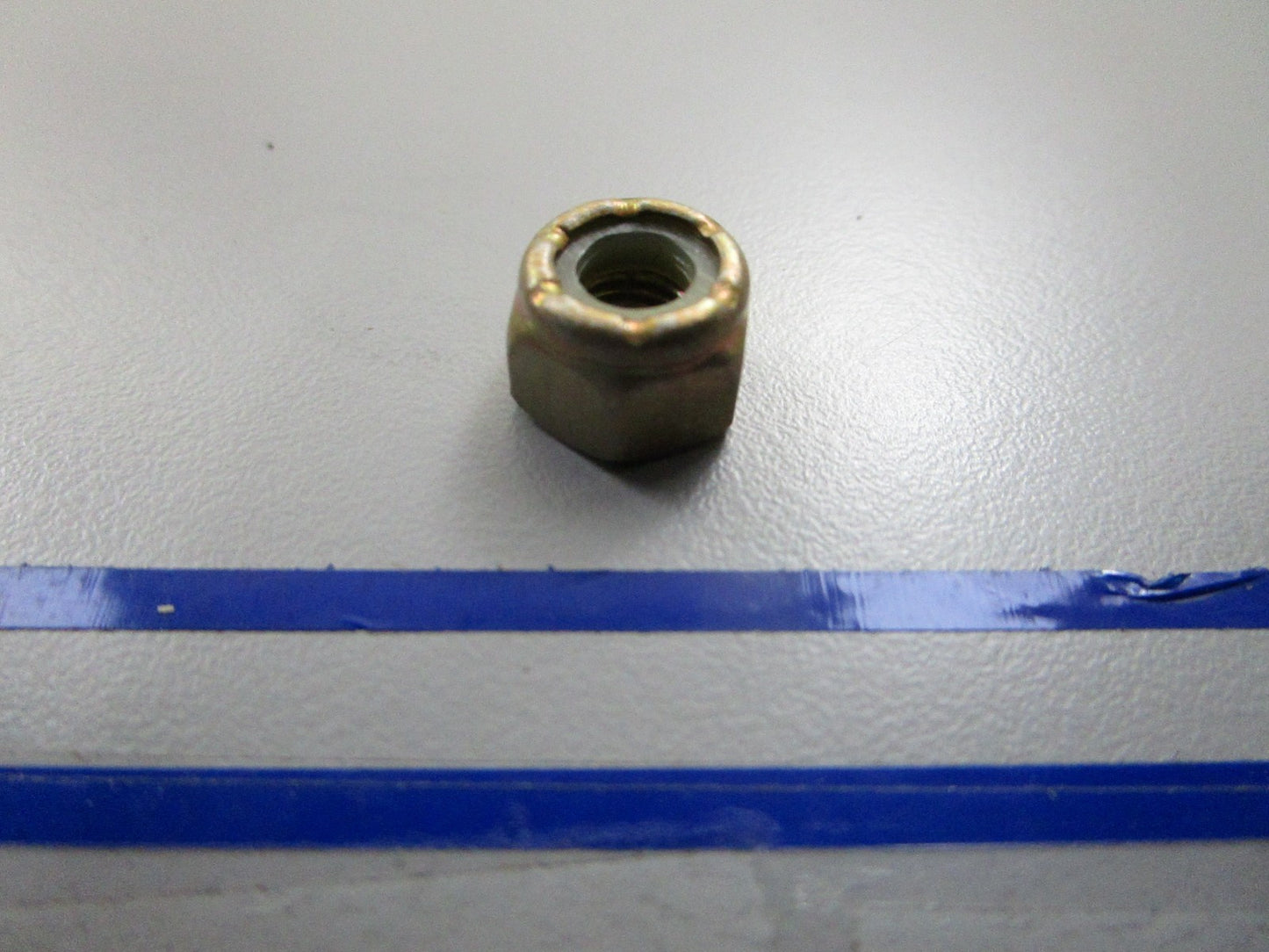 *NEW OEM* 0810 Mercury Quicksilver Nut 11-826708 9