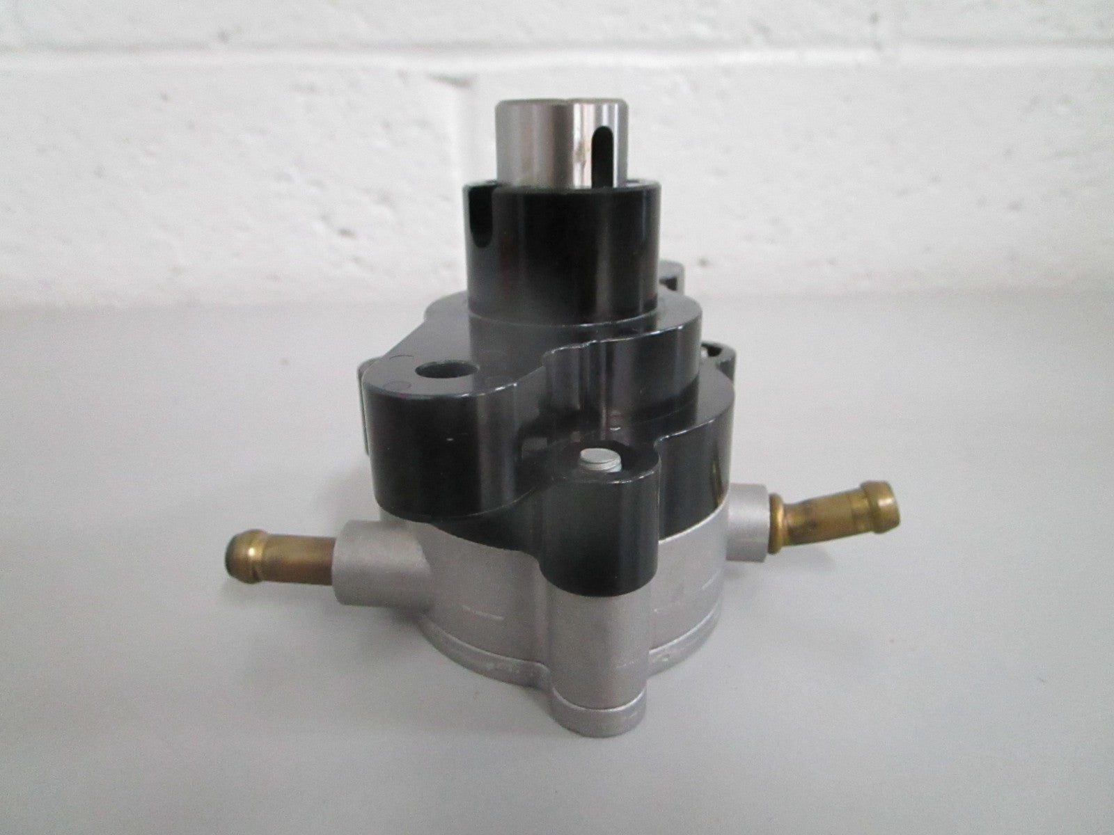 Yamaha 63P-24410-20-00 NEW OEM 150HP Outboard Fuel Pump Assy F150 LF150 0820