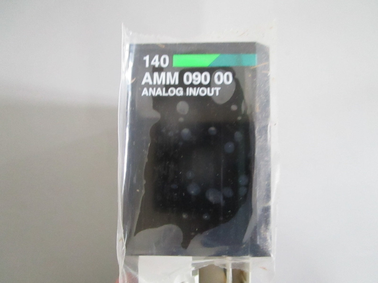 Schneider Modicon 140AMM09000 Quantum Analog Input Output 4I 2O NEW OEM 0820