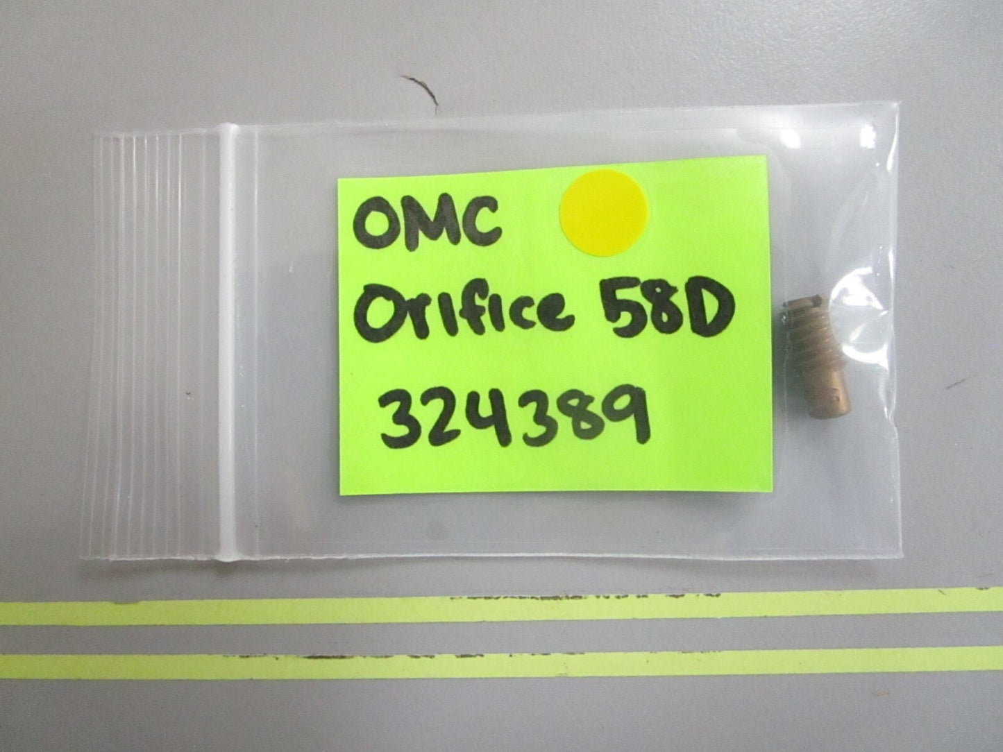 *NEW OEM* 0810 OMC Johnson Evinrude Orifice .058D 324389 0324389