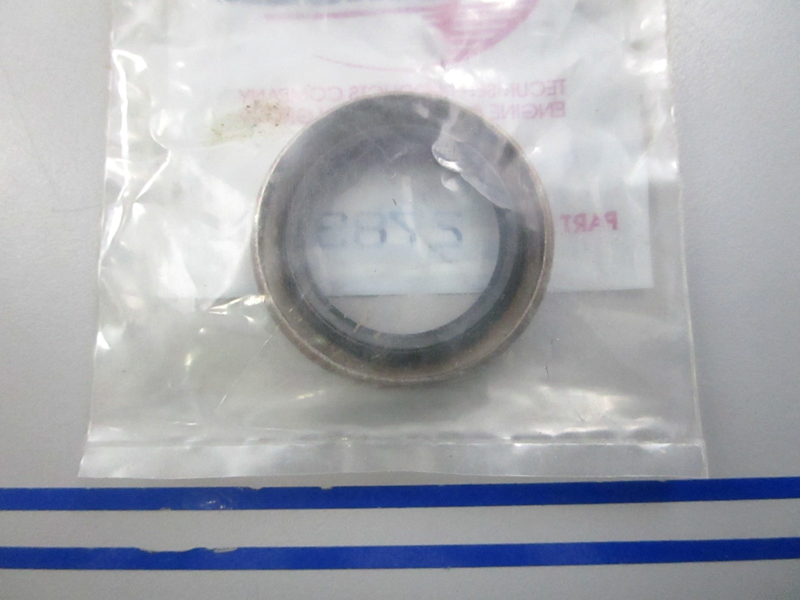 NEW OEM 27897 Tecumseh Oil Seal 0810
