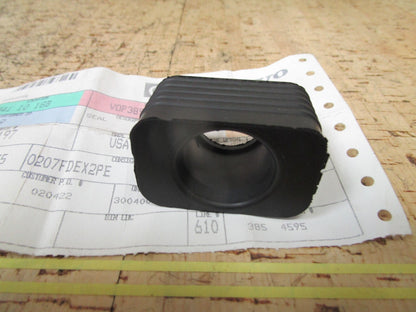 *NEW OEM* 0810 Volvo Penta Seal 3854595