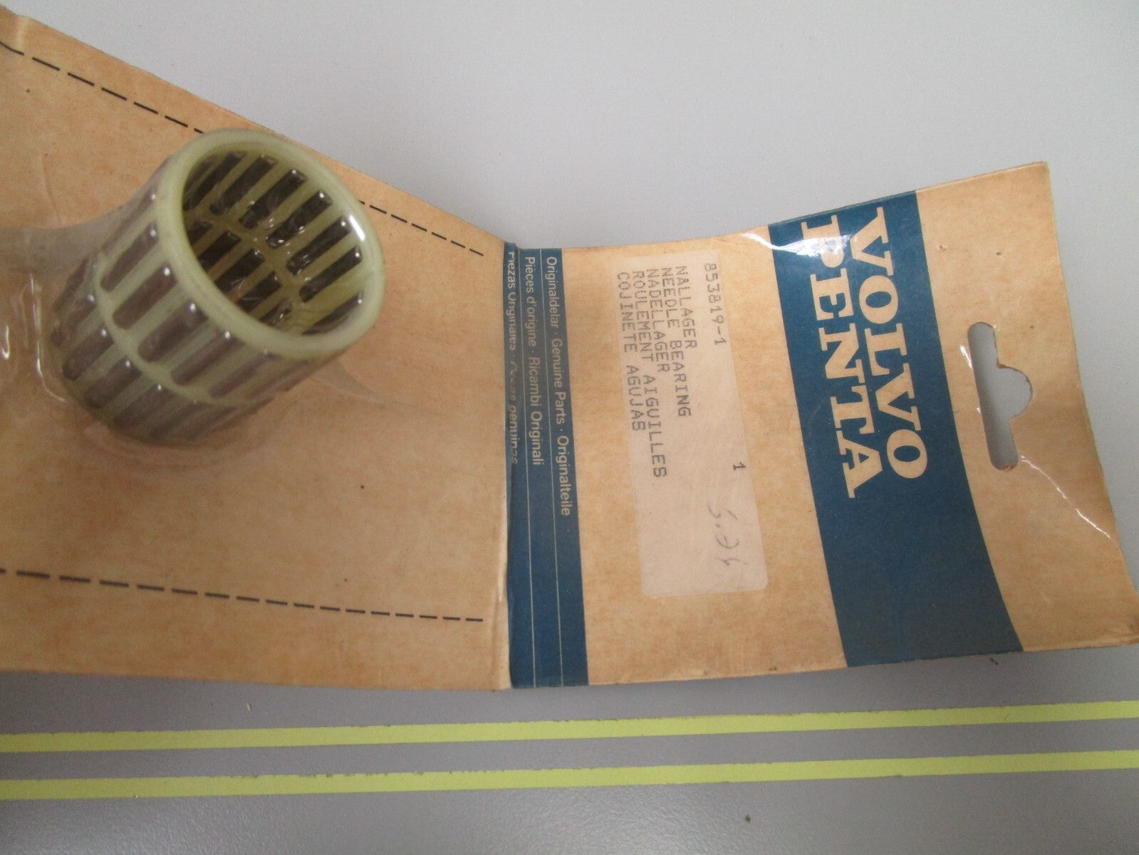 *NEW OEM* 0810 Volvo Penta Needle Bearing 853819