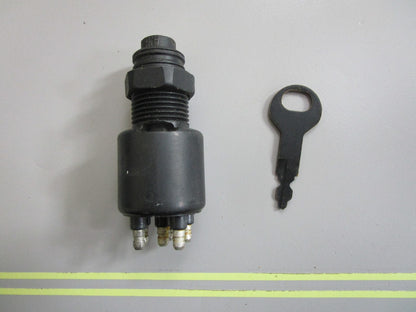 *NEW OEM* 0820 OMC Johnson Evinrude Ignition Switch & Key 5005800