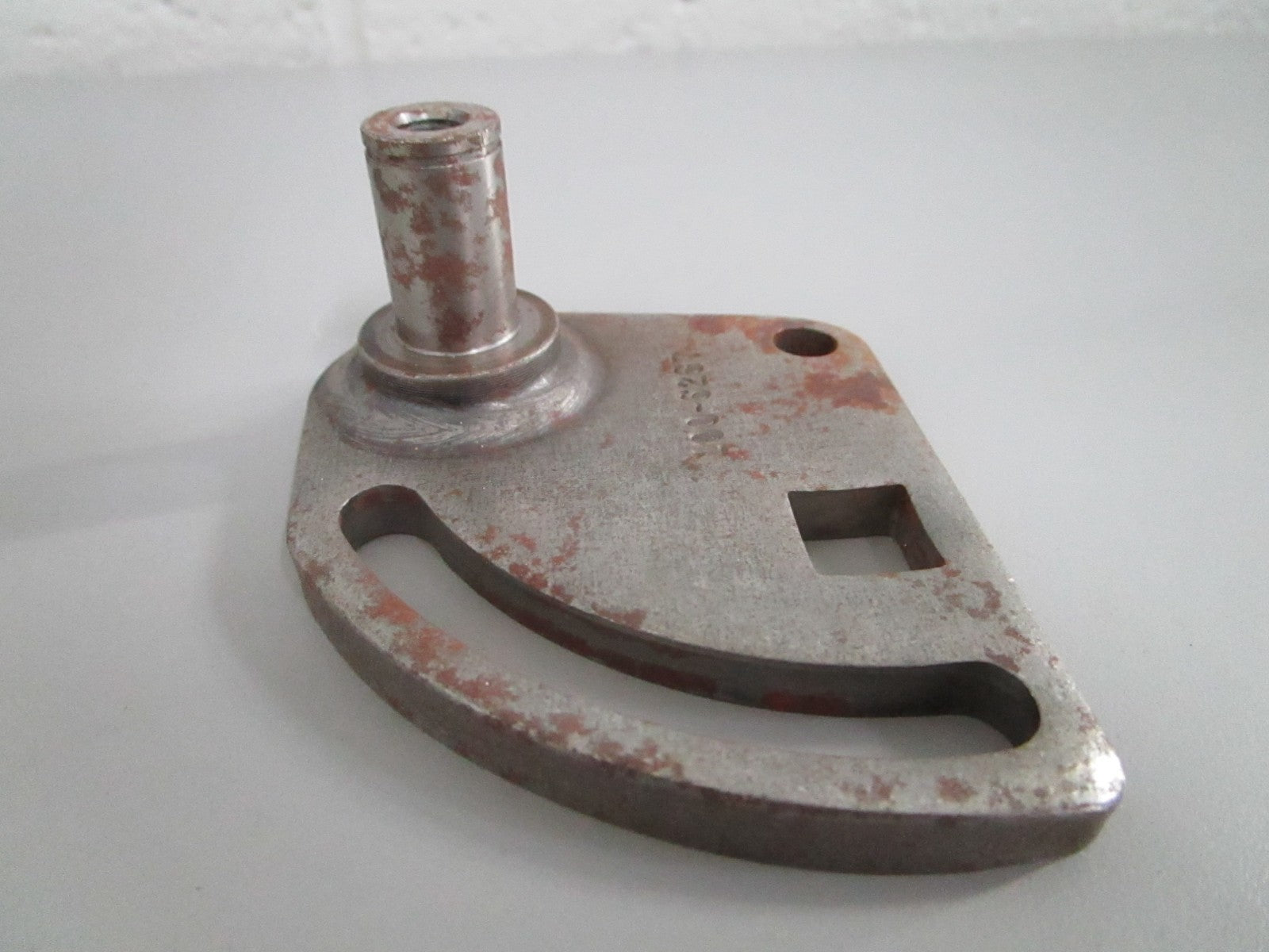 NEW OEM 100-6267 CAT Plate 0820