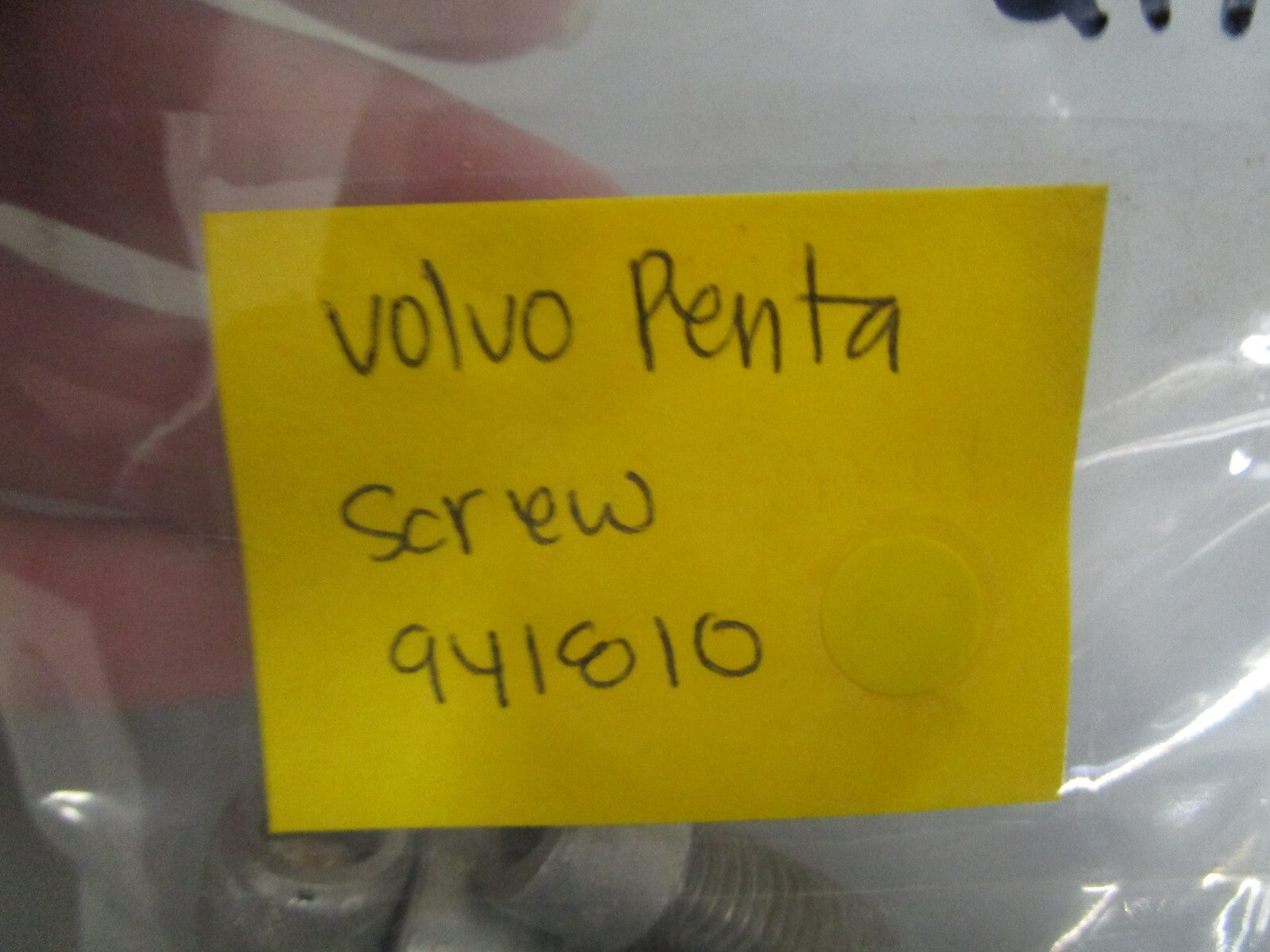*NEW OEM* 0750 Volvo Penta SCREW 941810