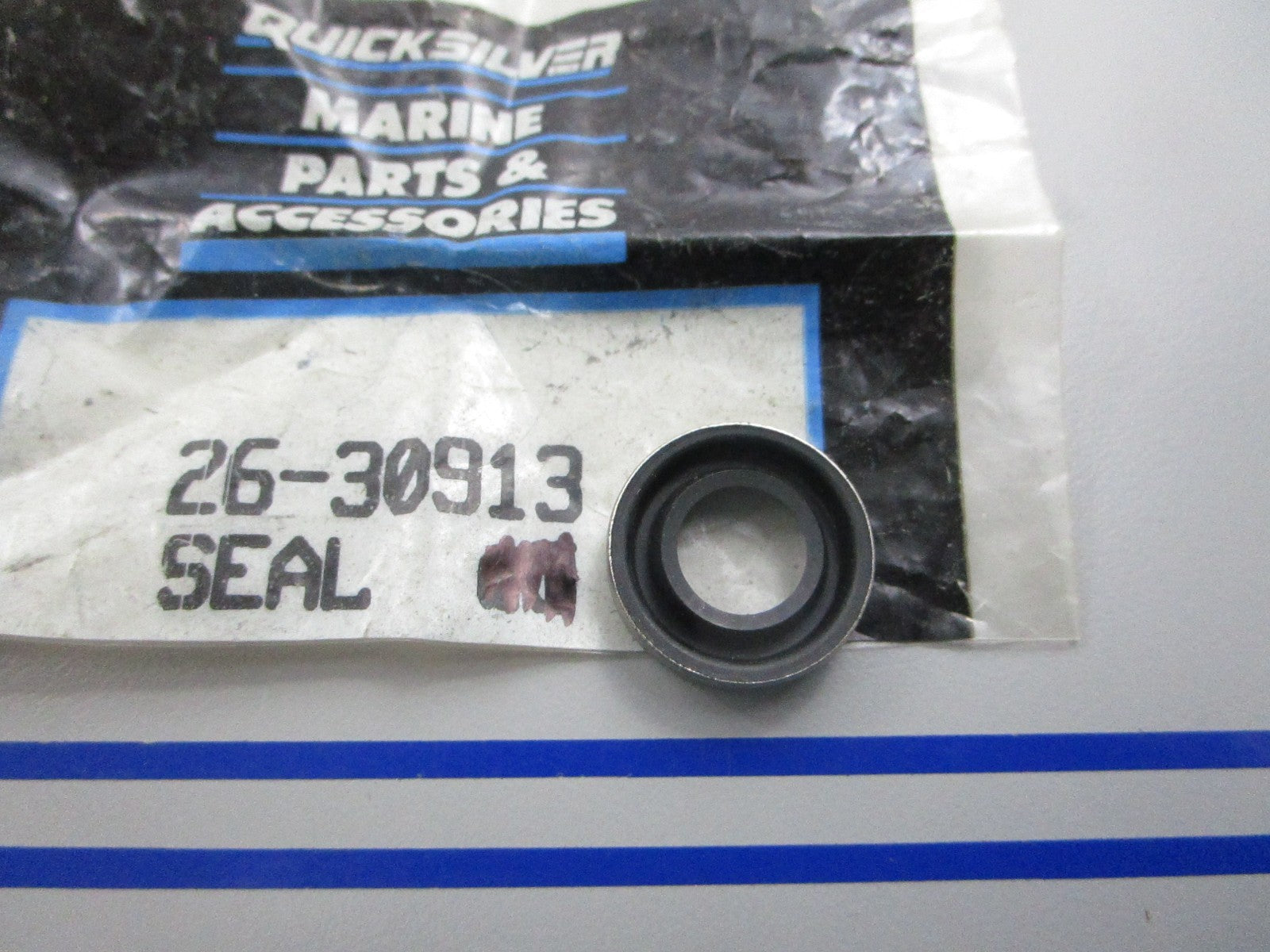 NEW OEM 26-30913 Mercury Quicksilver Oil Seal 0810