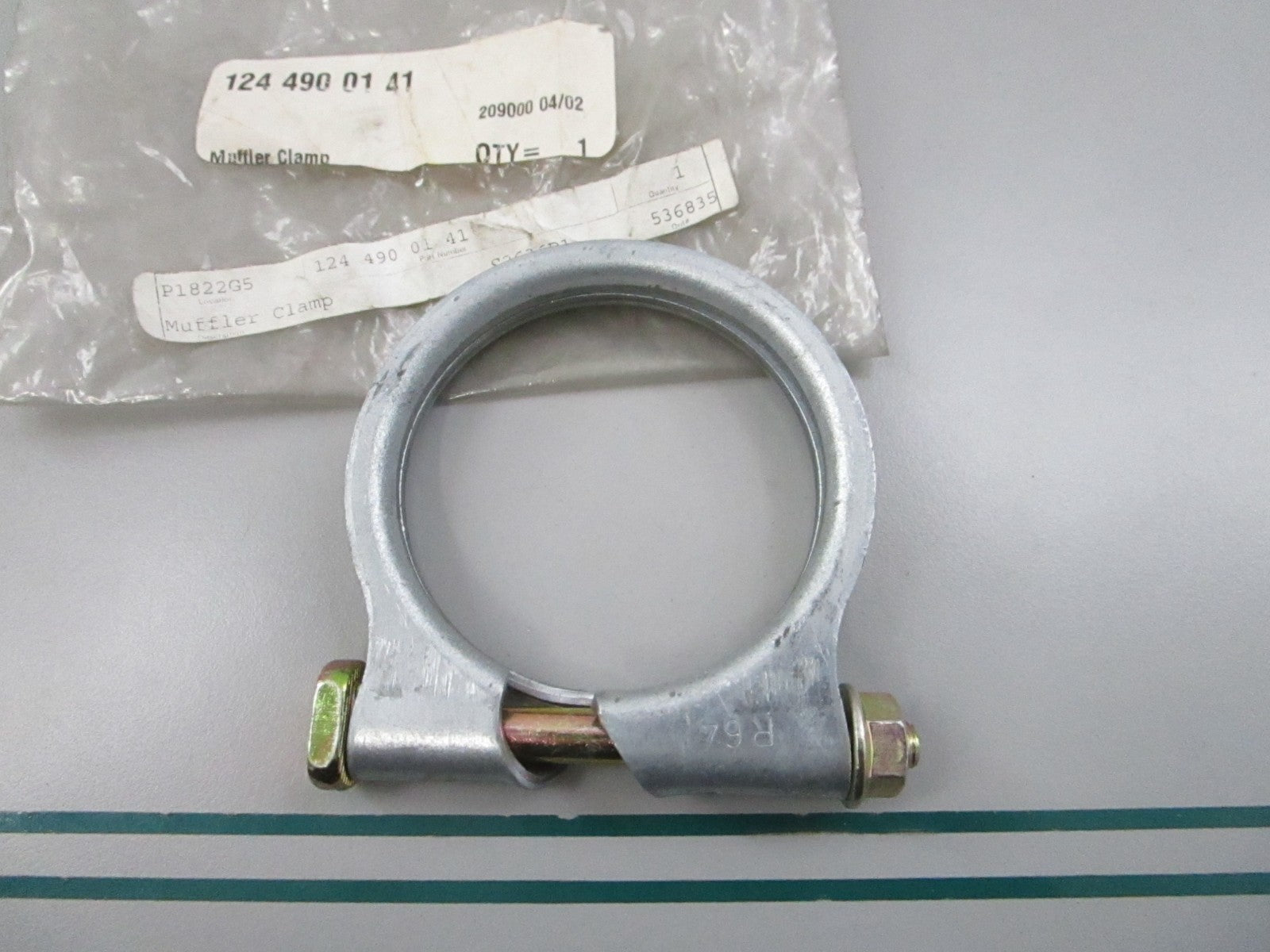 NEW OEM 1244900141 Mercedes-Benz Muffler Clamp 0810