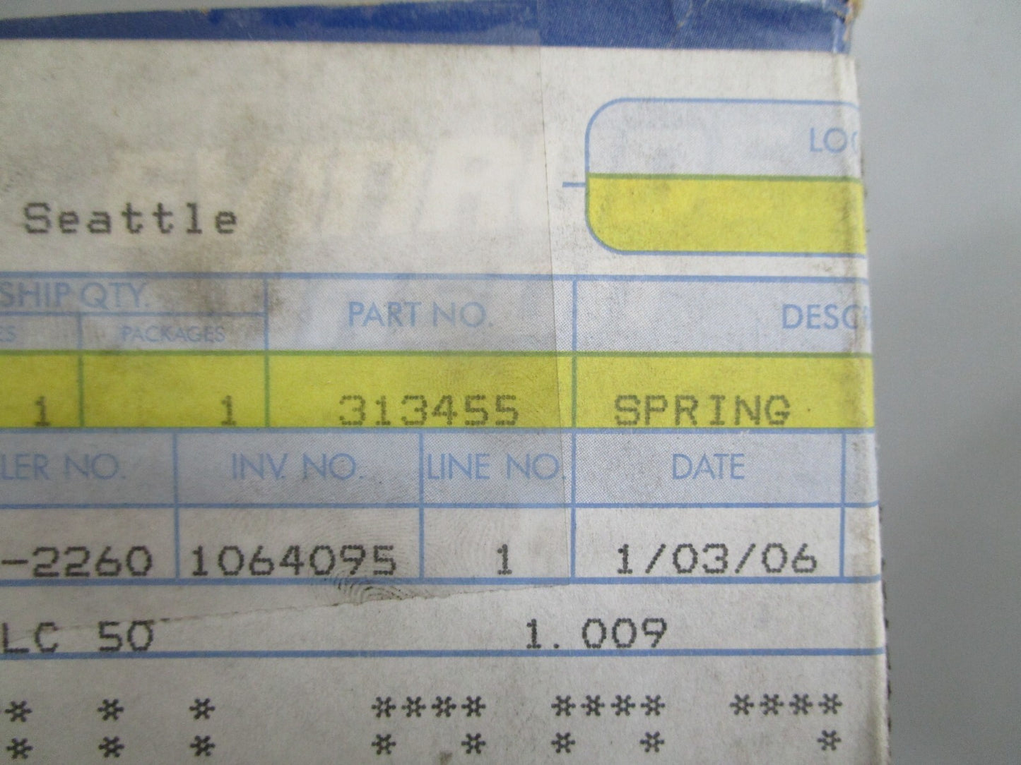 *NEW OEM* 0820 OMC Johnson Evinrude Spring 313455 0313455