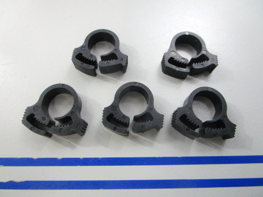 NEW OEM (LOT OF 5) 322653 0322653 OMC Johnson Evinrude Snap Clamp 0810