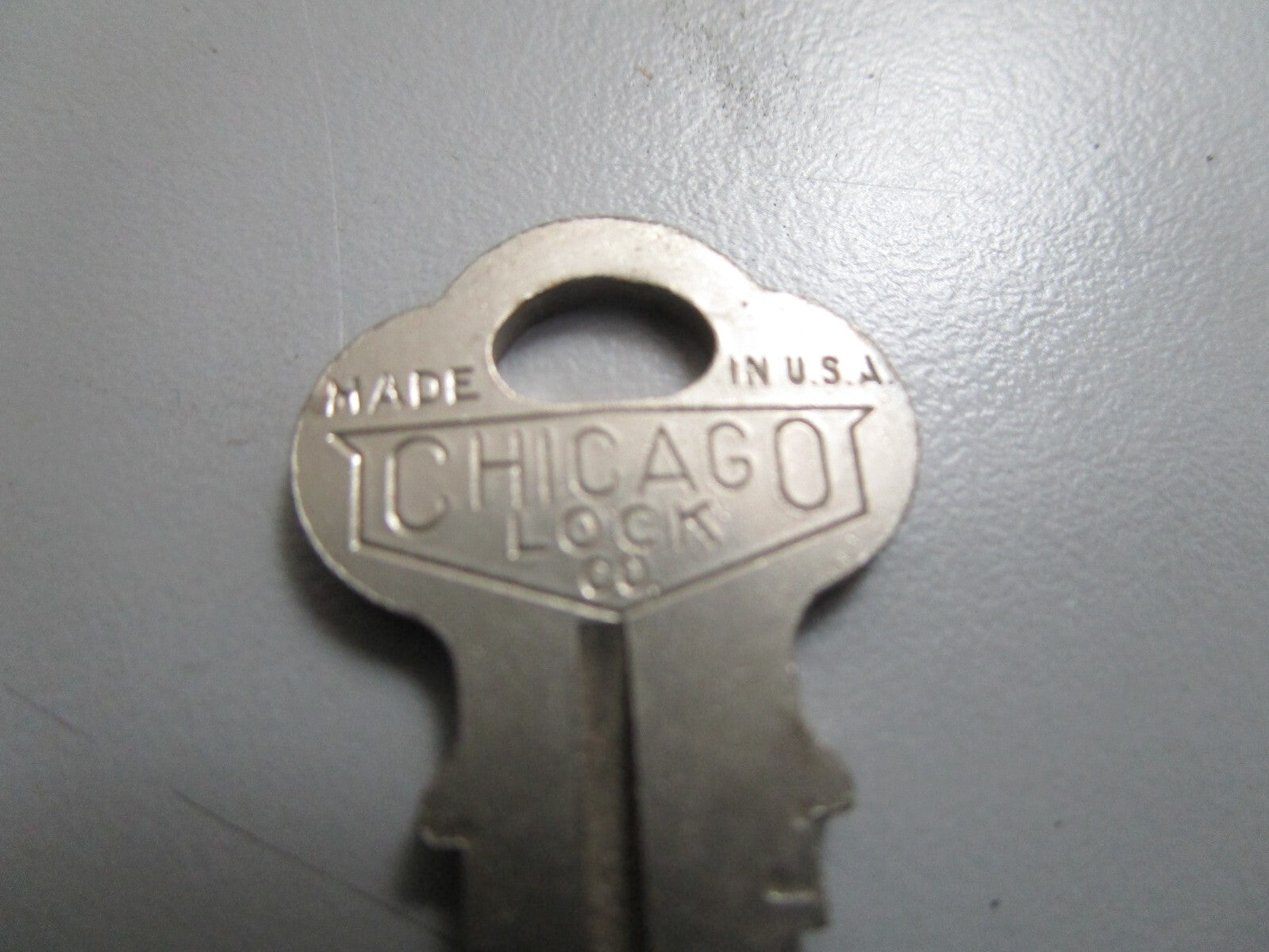 *NEW OEM* 0810 OMC Johnson Evinrude Ignition Key KF18 501533 0501533