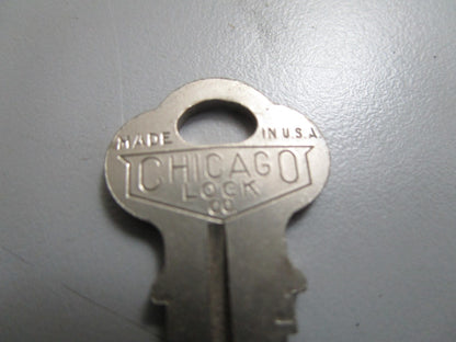 *NEW OEM* 0810 OMC Johnson Evinrude Ignition Key KF18 501533 0501533