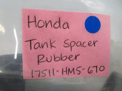 *NEW OEM* 0810 Honda Tank Spacer Rubber 17511-HM5-670