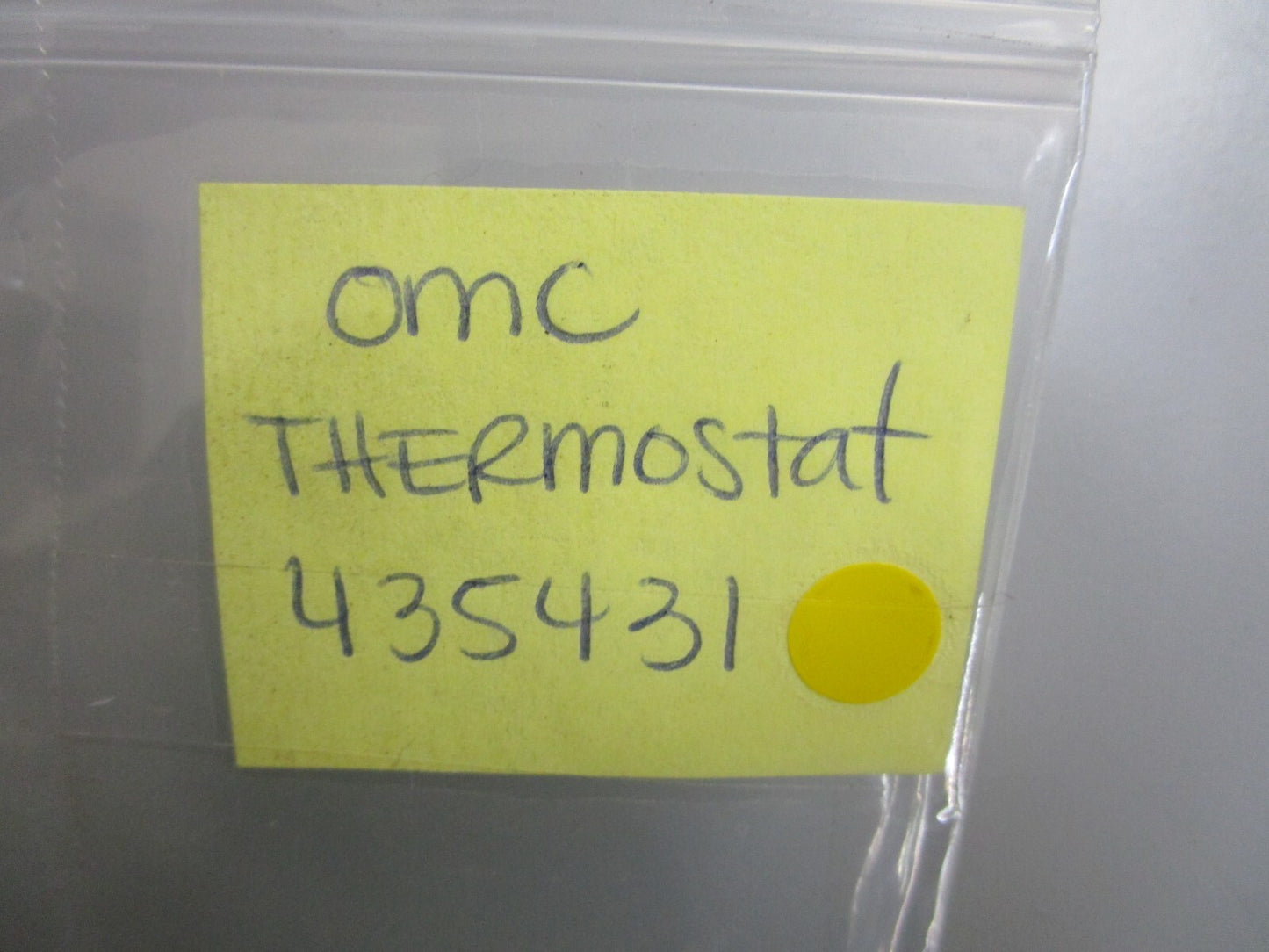 *NEW OEM* 0810 OMC Johnson Evinrude Thermostat 435431 0435431