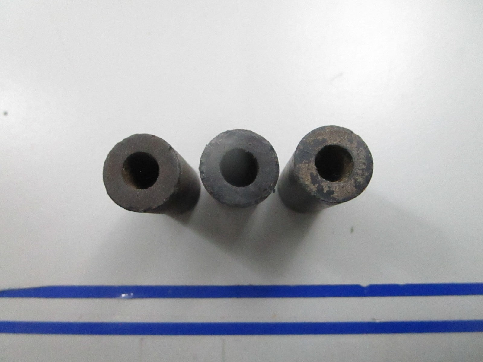 *NEW OEM* (LOT OF 3) 0810 OMC Johnson Evinrude Cap 309174 0309174