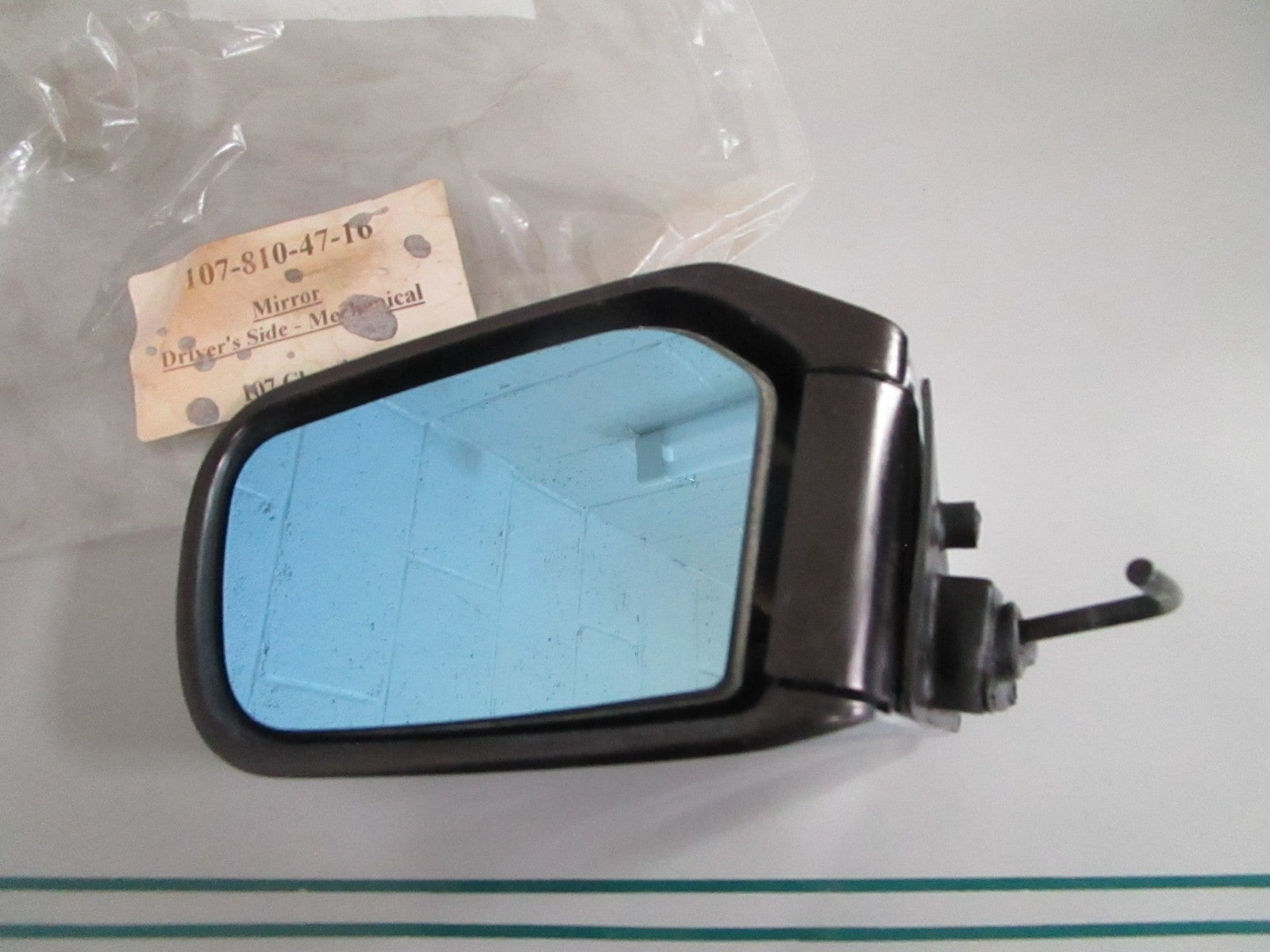 NEW OEM 1078104716 Mercedes-Benz Driver's Side Mirror 0820