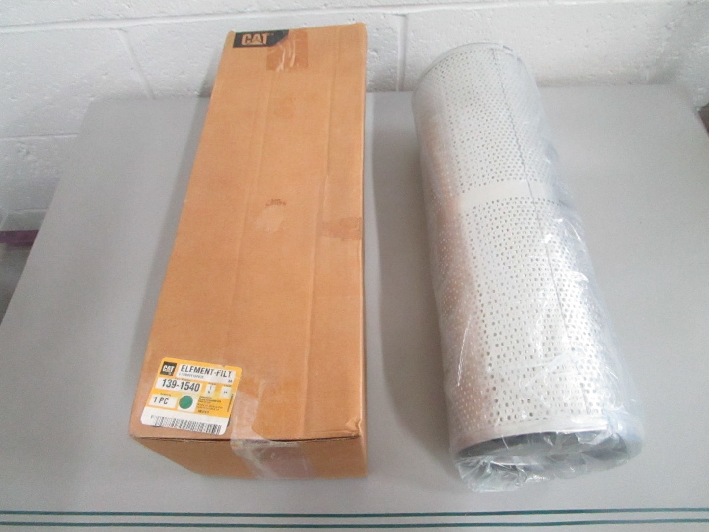 CAT 139-1540 Ultra High Efficiency Hydraulic Filter Element Heavy Equip NEW OEM