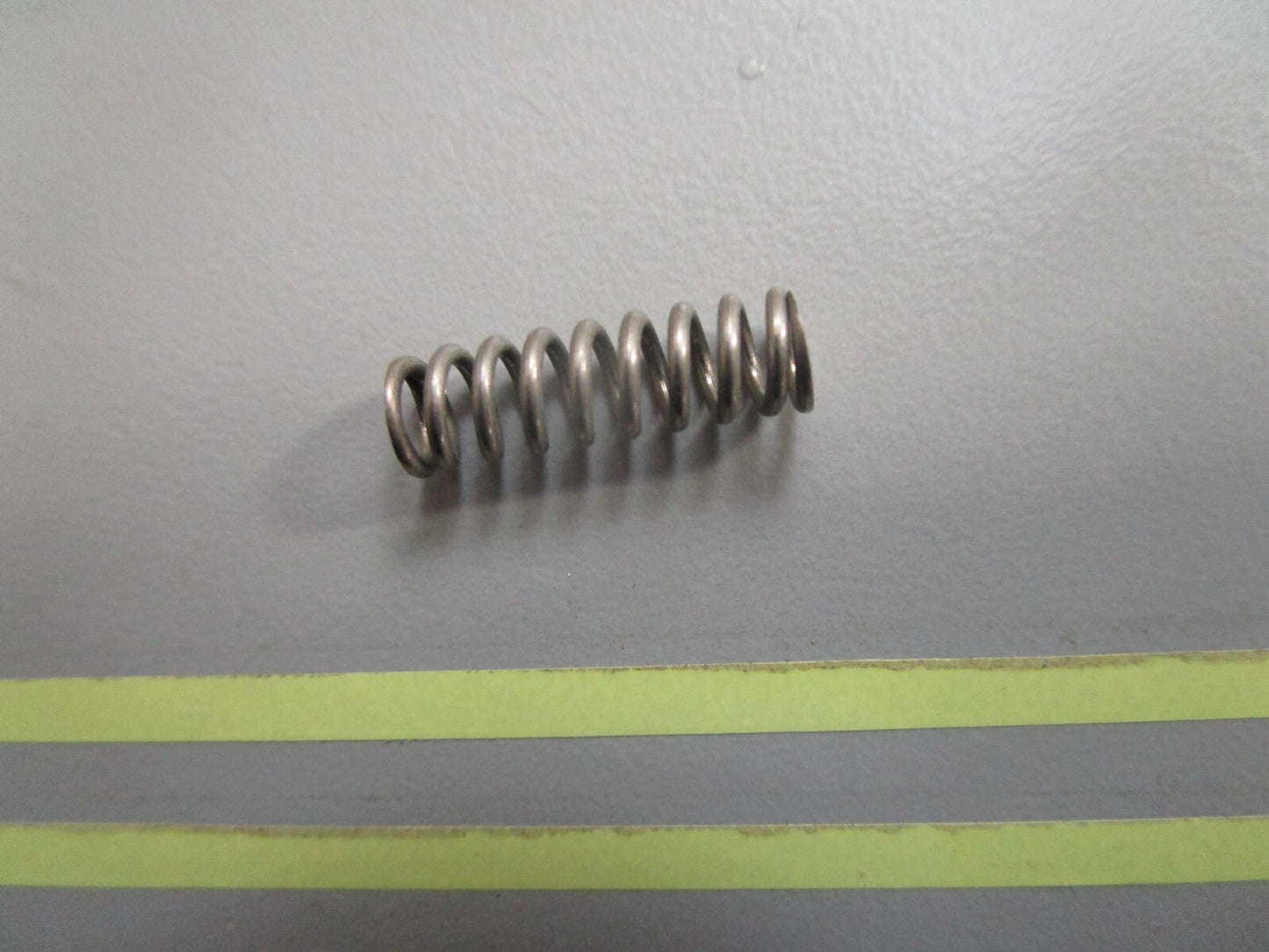 *NEW OEM* 0810 OMC Johnson Evinrude Detent Spring 316505 0316505