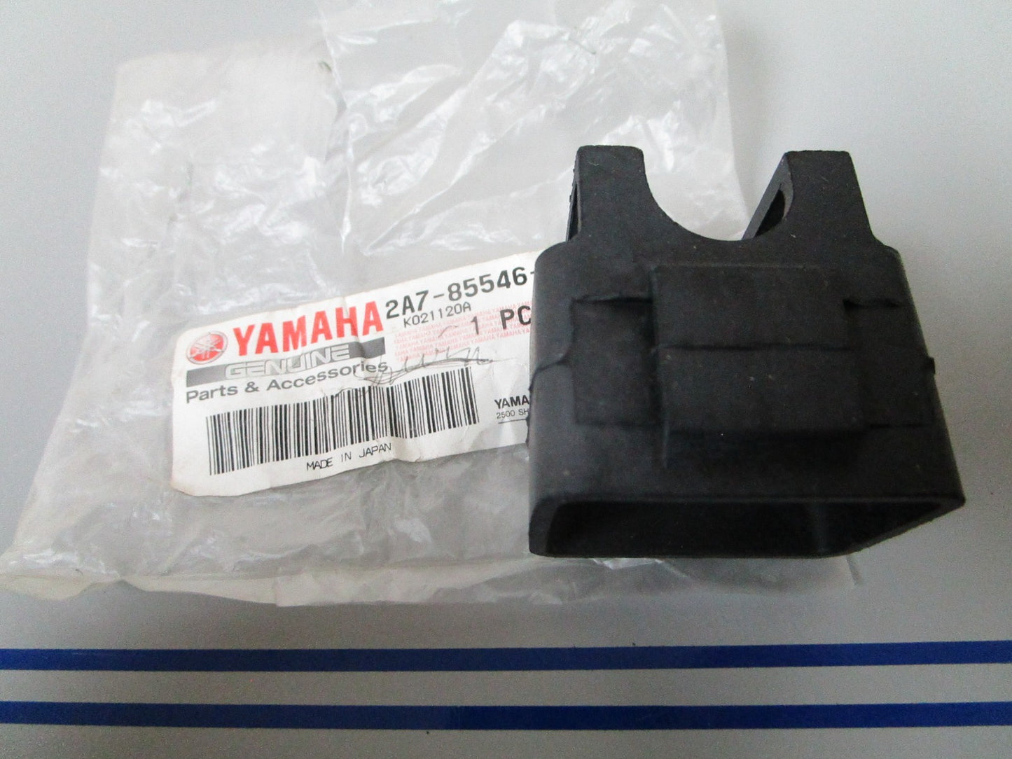 NEW OEM 2A7-85546-00-00 Yamaha Band 0720