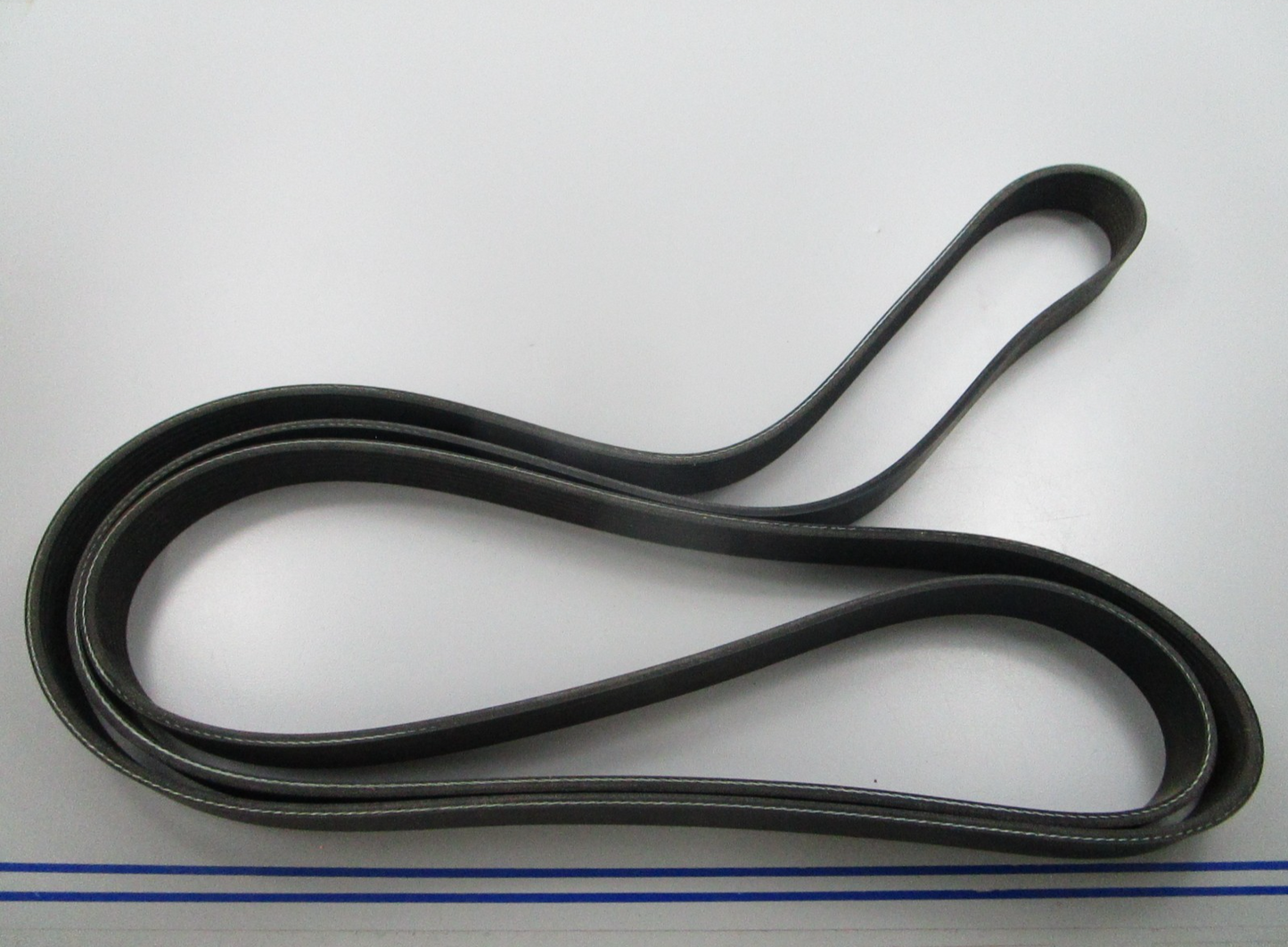 NEW K081223 Gates Micro-V Serpentine Belt 0810