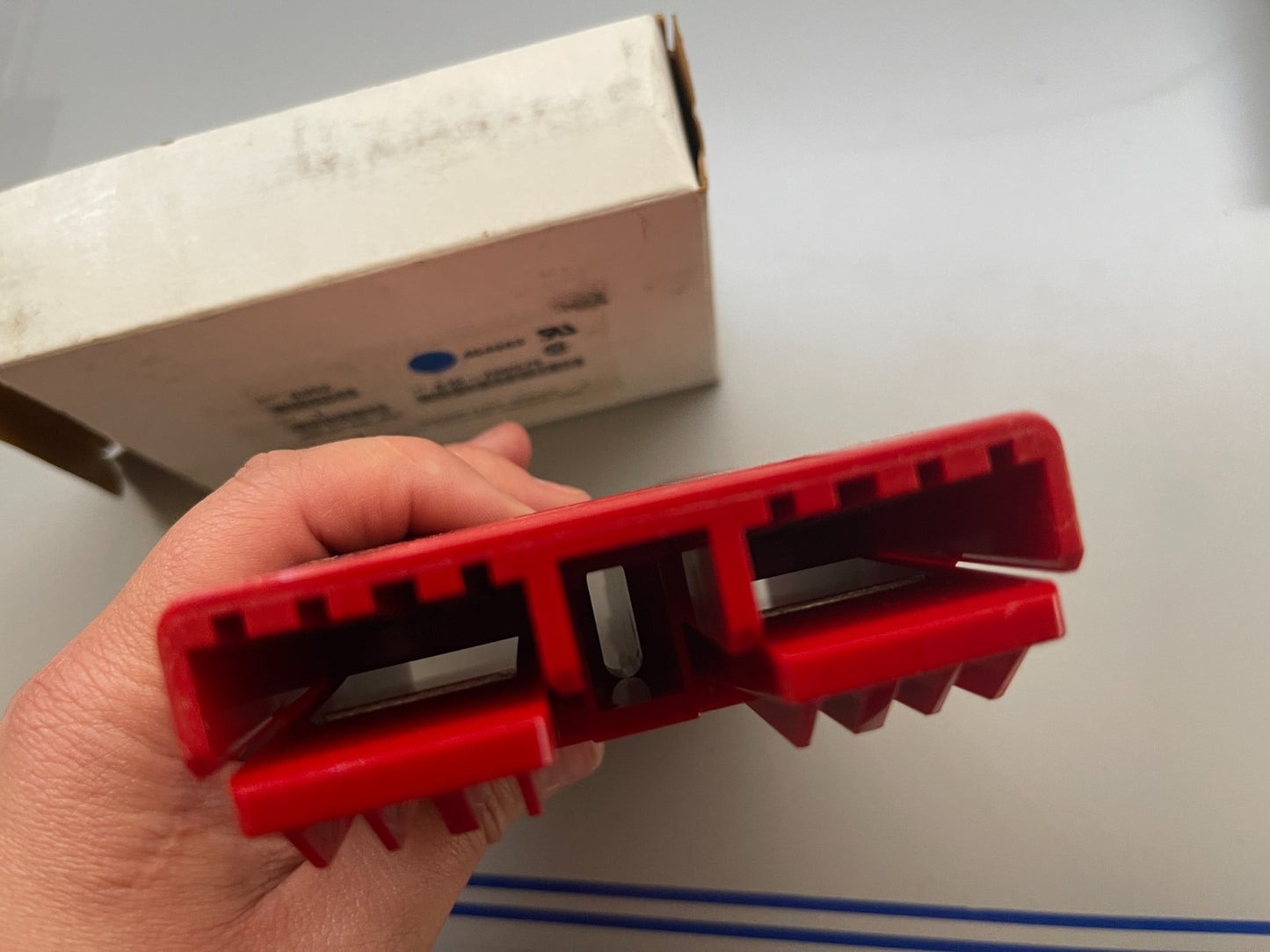 *NEW OEM* 0720 Anderson Power SBX 350 Red Connector Housing 454983