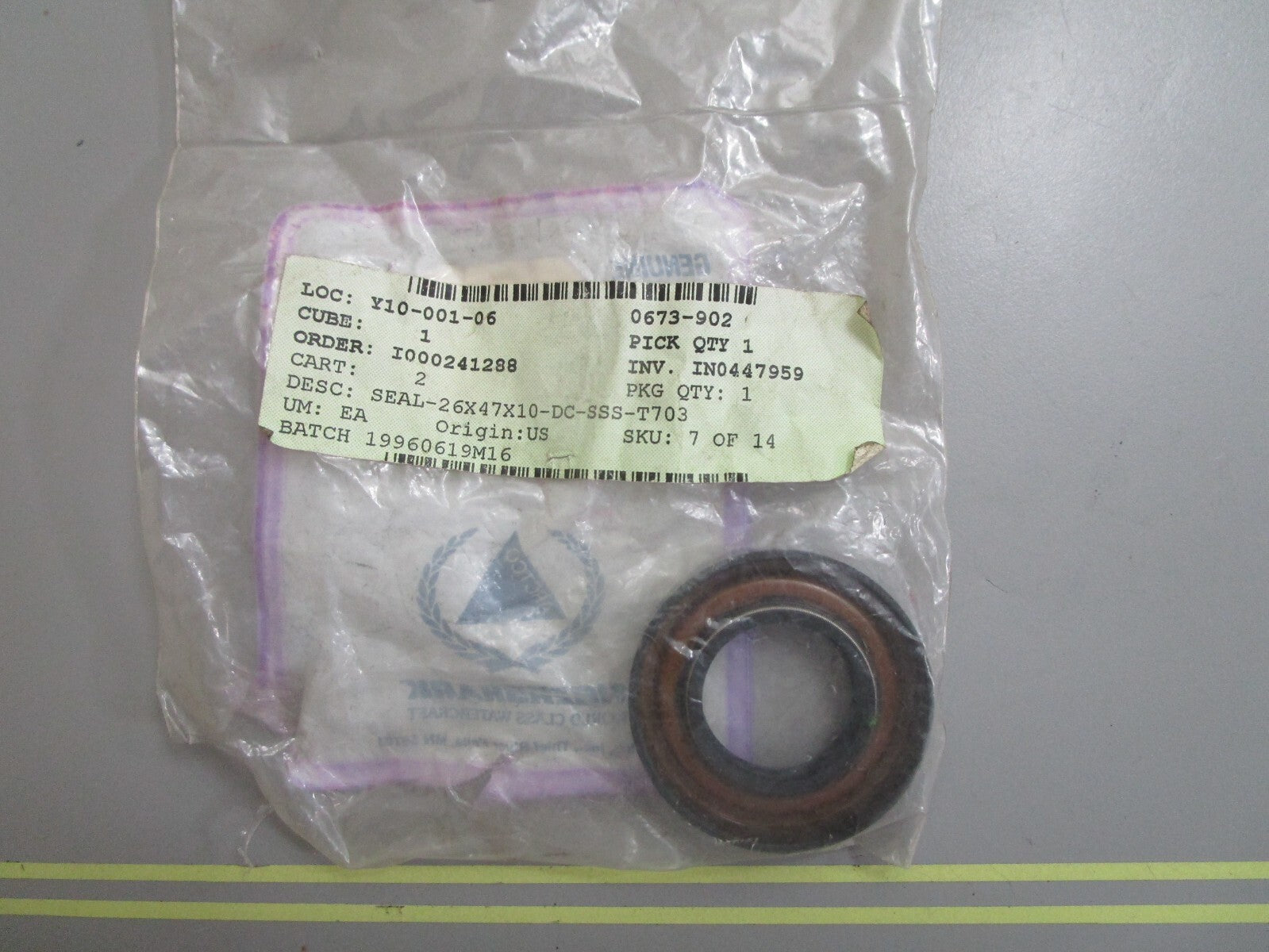 *NEW OEM* 0810 Arctic Cat Tigershark Seal 0673-902