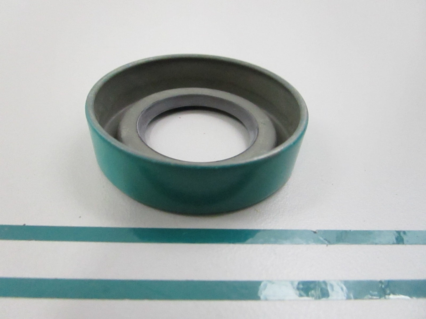 NEW OEM M19098 John Deere Oil Seal 0810