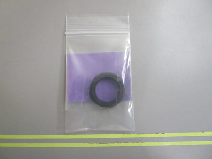 *NEW OEM* 0750 OMC Johnson Evinrude SEAL 334742 0334742