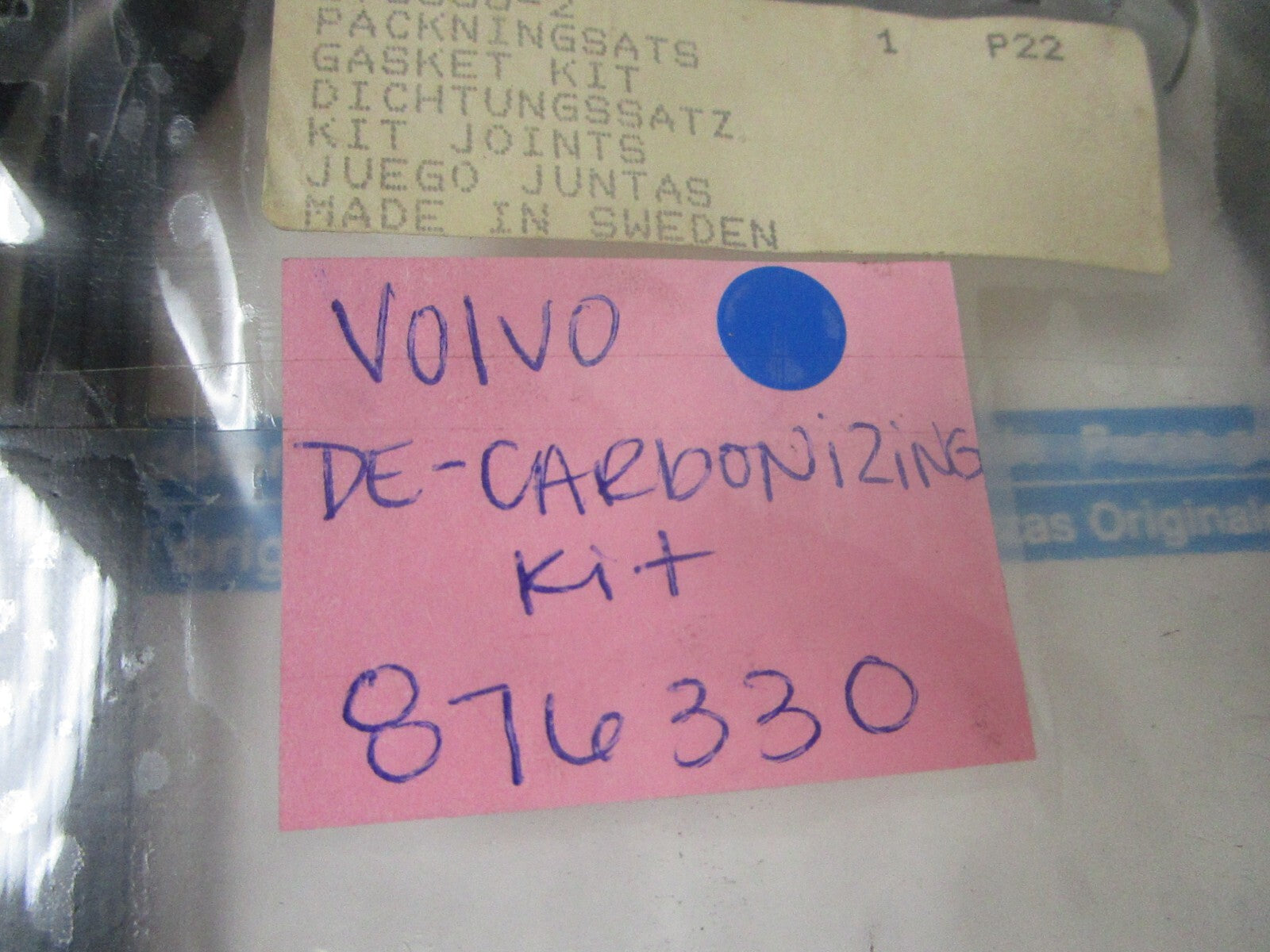 *NEW OEM* 0720 Volvo Penta De-Carbonizing Kit 876330