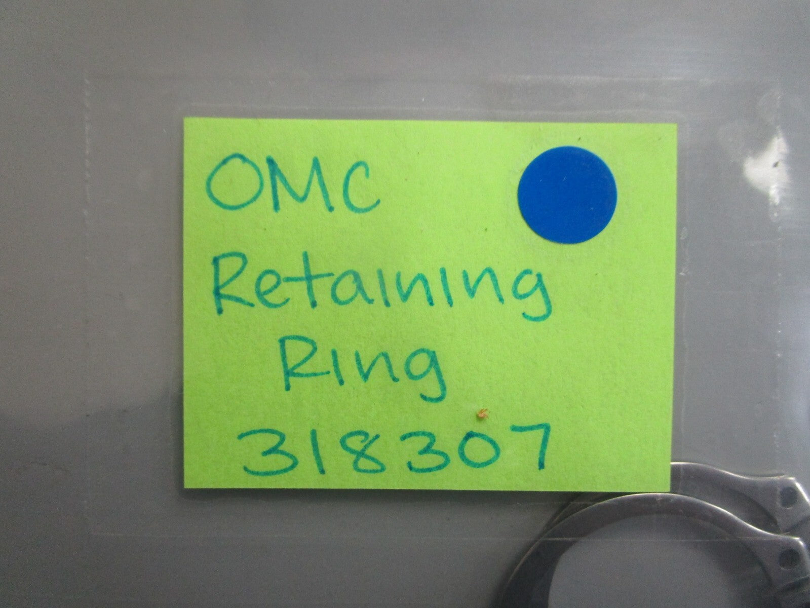 *NEW OEM* (LOT OF 2) 0820 OMC Johnson Evinrude Retaining Ring 318307 0318307