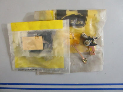 *NEW OEM* 0820 John Deere Breaker Point R12006