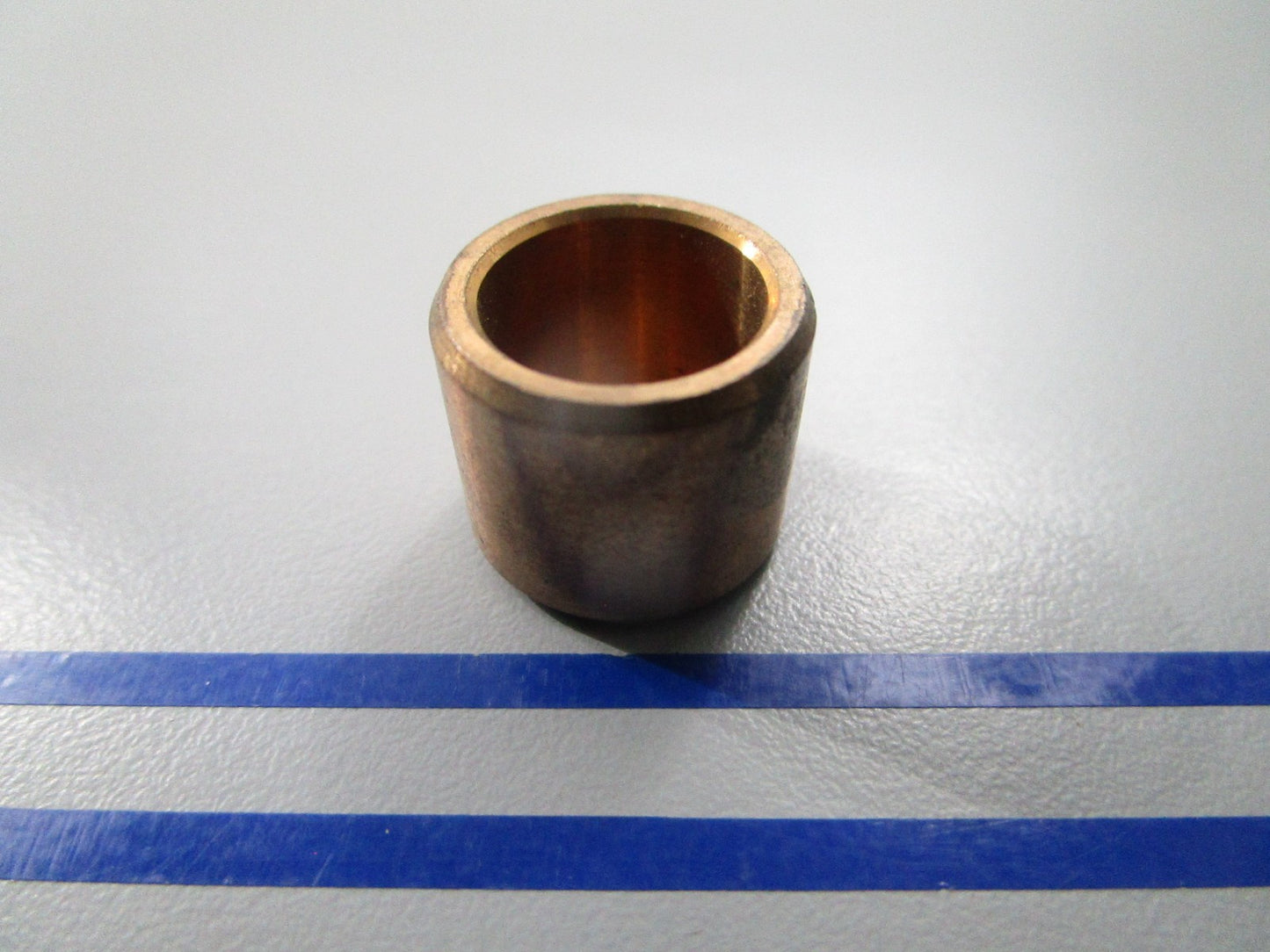 *NEW OEM* 0810 Volvo Penta Lock 673792