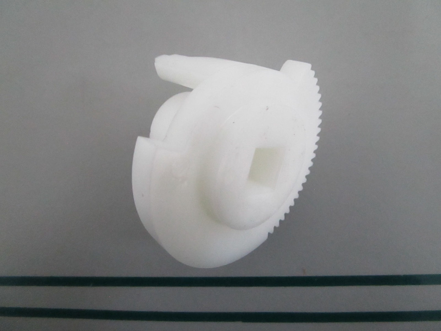 NEW OEM 089509 Crown Stop 0820