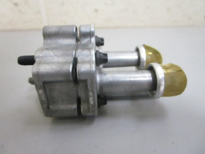 *NEW OEM* 0820 Volvo Penta Pump 3858075